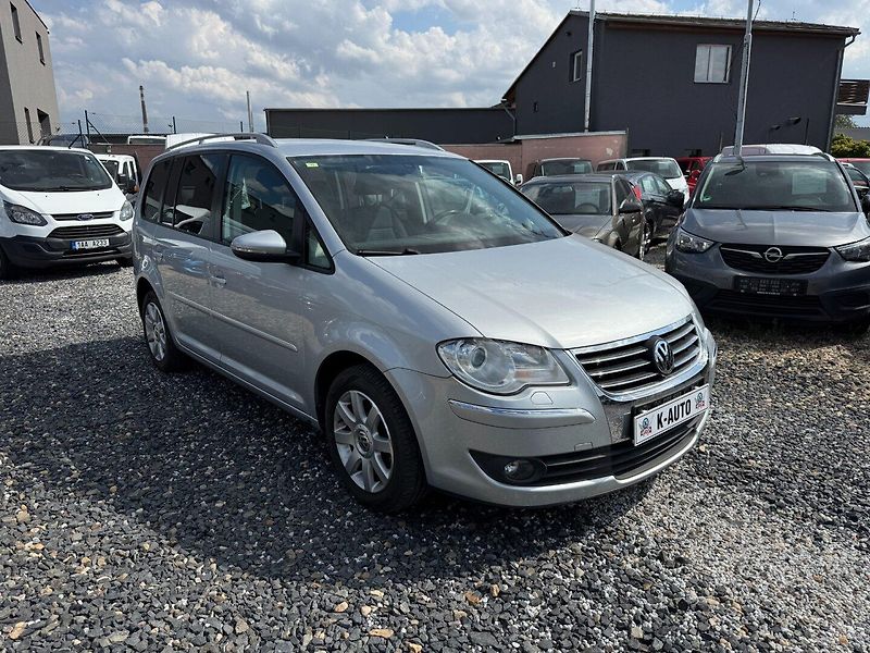 Volkswagen Touran (2009) 1.4TSi 125kW 7míst*V Přípravě* - fotka 2 z 8