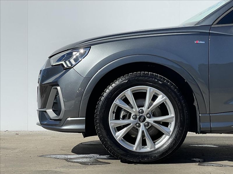 Audi Q3 1,5 35 TFSI A7 S line Gravity - fotka 20 z 24