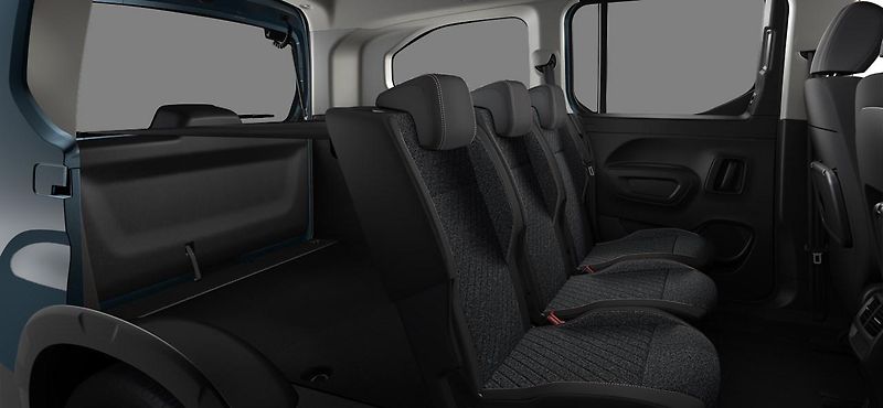 Peugeot Rifter (2026) LONG ALLURE DIESEL 130 MAN6 - fotka 8 z 9