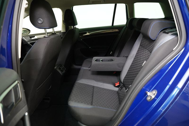 Volkswagen Golf - fotka 24 z 25