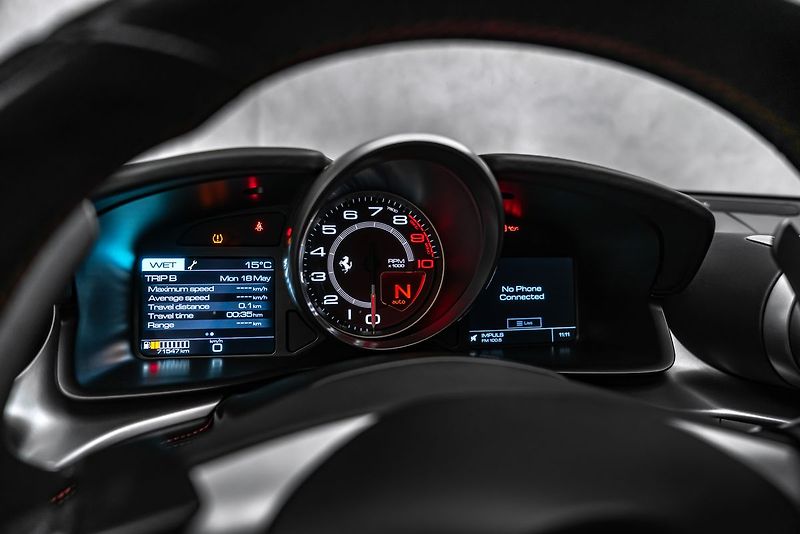 Ferrari GTC4 Lusso - fotka 29 z 31