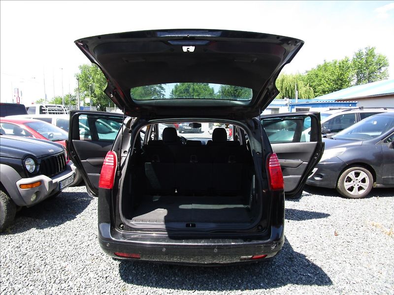 Peugeot 5008 1.6 THP aut. Klima, 7 míst - fotka 42 z 50