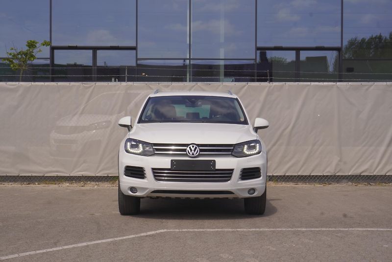 Volkswagen Touareg (2013) 3,6 V6 FSI  4x4 KŮŽE - fotka 4 z 27