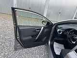 Toyota Auris 1.8i 16v HYBRID AUT NAVI CAM!! - náhled 149