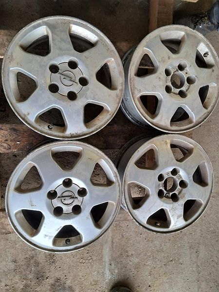 Opel Ostatní alu kola R15 5x110 OPEL - fotka 1 z 5