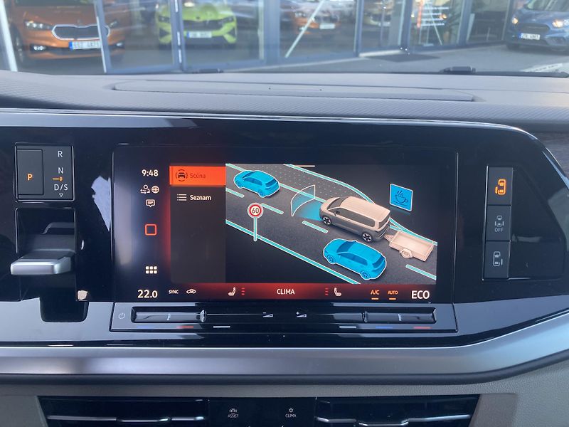Volkswagen Multivan LONG 1,5TSI PHEV 4MOTION STYLE - fotka 24 z 24