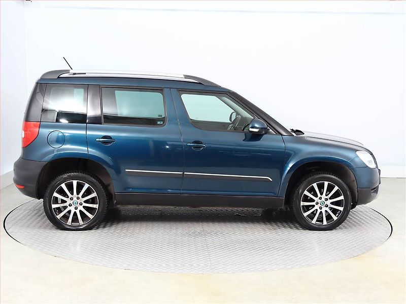 Škoda Yeti (2012) 1.2 TSI, Serv.kniha - fotka 6 z 10