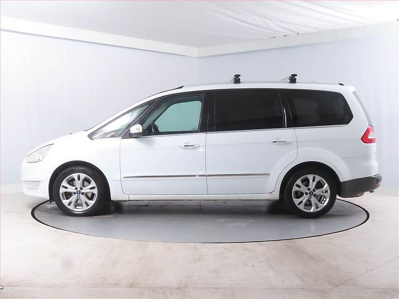 Ford Galaxy (2011) Titanium 2.2 TDCi, Automat - fotka 3 z 19