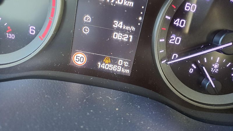 Hyundai Tucson 2.0 CRDI 4x4 Best of Czech - fotka 21 z 26