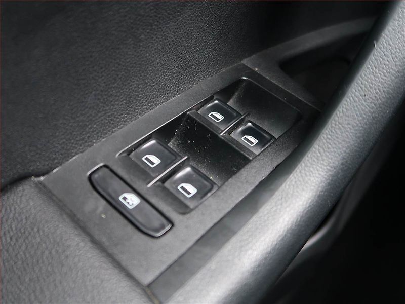 Škoda Octavia (2017) Ambition Plus 1.6 TDI, Navi - fotka 12 z 14