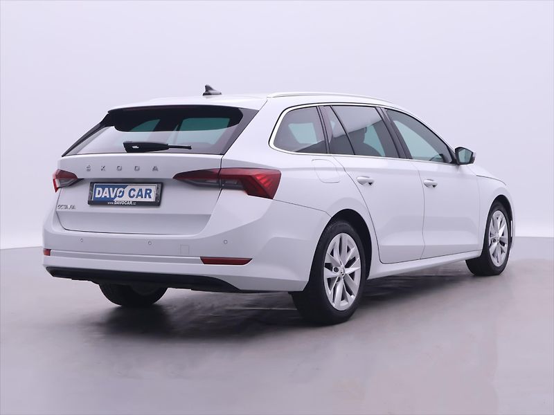 Škoda Octavia 2,0 TDI 110kW DSG Style CZ - fotka 7 z 40