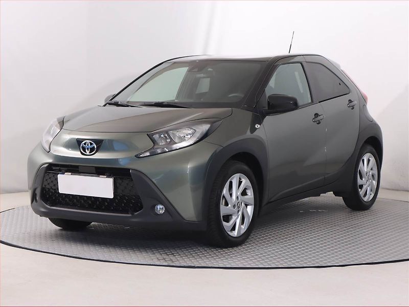 Toyota Aygo (2022) 1.0 VVT-i, Automat, Serv.kniha - fotka 2 z 19
