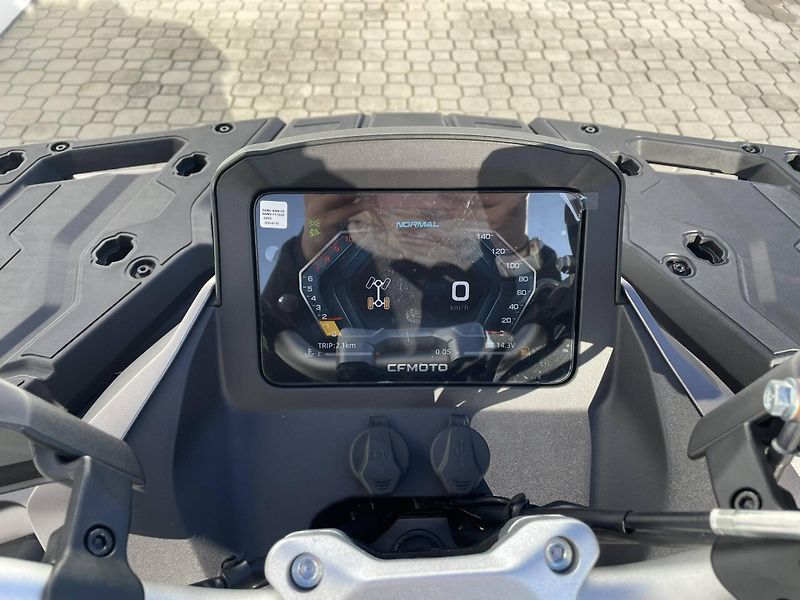 CFMOTO (2026) Gladiator X1000 G3 Premium E5+ - fotka 10 z 12
