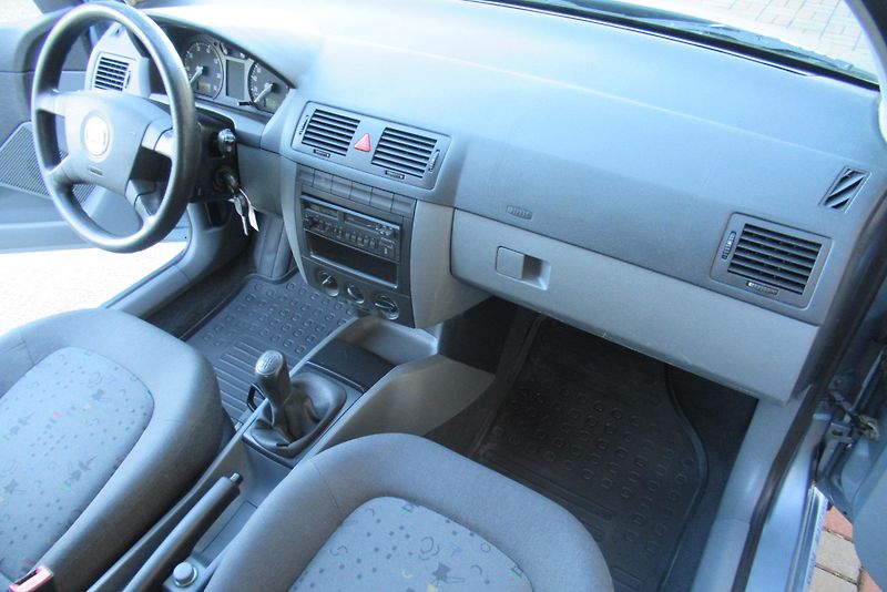Škoda Fabia 1.4i 16V KLIMA TAŽNÉ - fotka 10 z 26