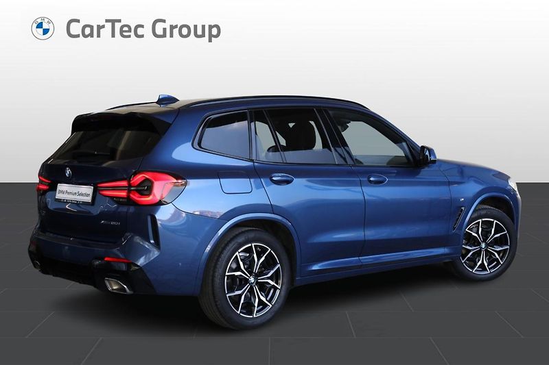 BMW X3 xDrive20i - fotka 3 z 30
