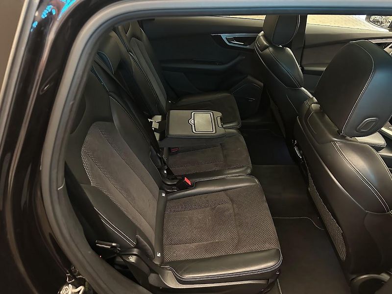 Audi Q7 (2018) 50TDI 7 míst MATRIX CZ  - fotka 17 z 33
