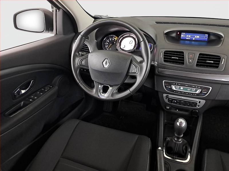 Renault Mégane (2015) Limited 1.6 16V, ČR,1.maj - fotka 7 z 16