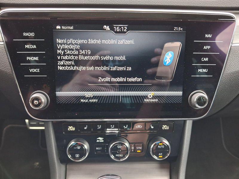 Škoda Superb (2022) Combi Scout DSG 4x4 2,0TDi 147 - fotka 21 z 35