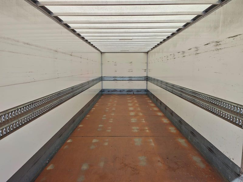 DAF LF 210, 21 palet, čelo - fotka 25 z 26