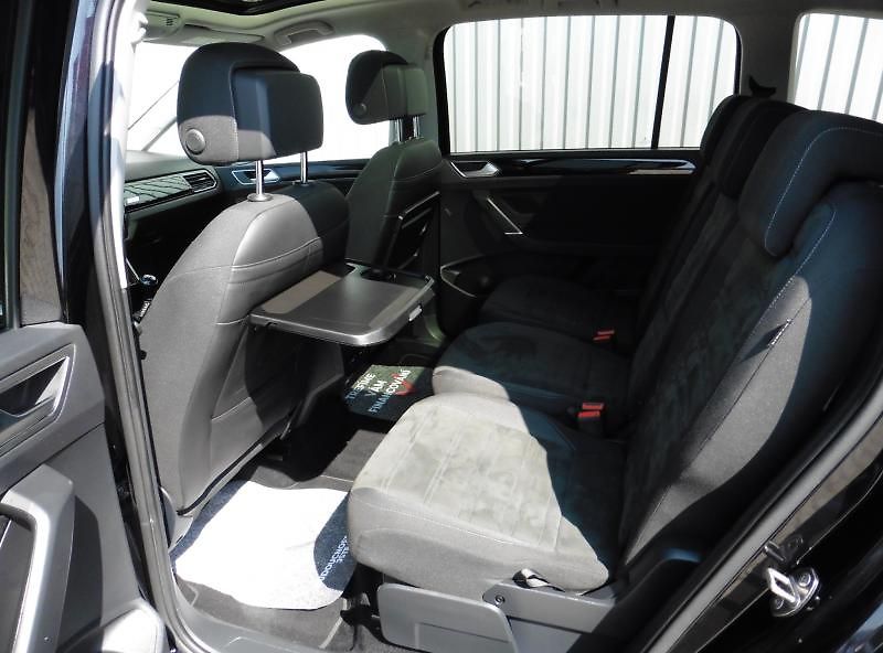Volkswagen Touran 2.0 TDi Highline Navi Webasto - fotka 10 z 19