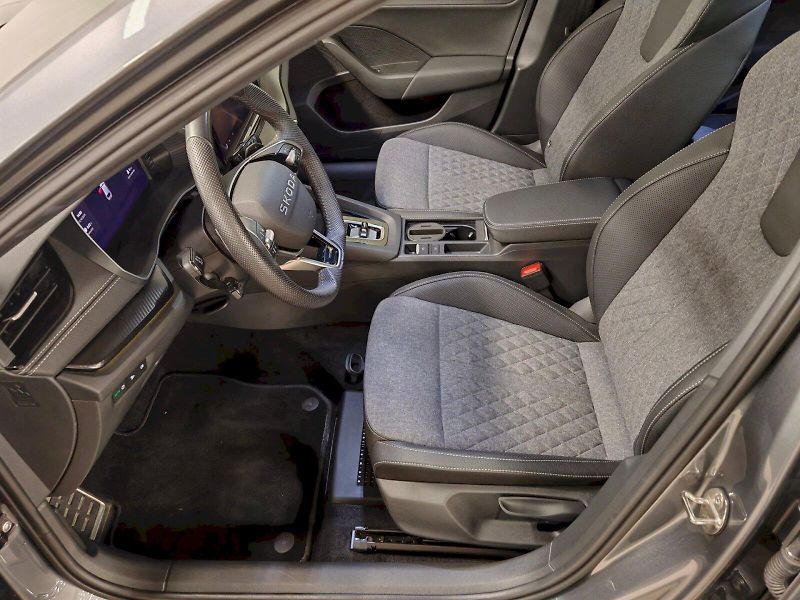 Škoda Octavia (2025) Combi 1.5 TSI 110 kW DSG Sport - fotka 23 z 32