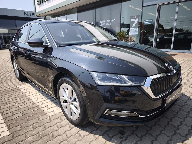 Škoda Octavia 2021 ČR 2.0 TDI DSG STYLE - fotka 2 z 31