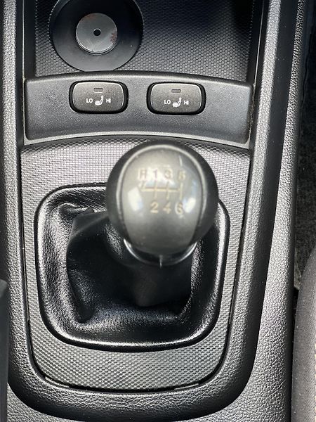 SsangYong Korando 2.0e-XGi NAVI KAMERA KLIMA - fotka 25 z 45