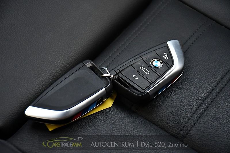 BMW X4 xD30d M-SPORT NTOP TAŽNÉ ČR 1M - fotka 36 z 54