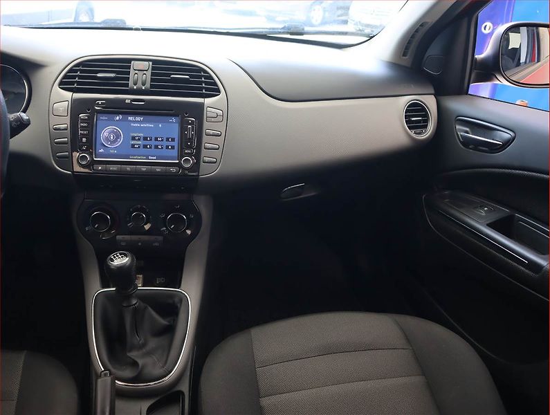Fiat Bravo (2011) 1.6 MultiJet, nová STK - fotka 8 z 15