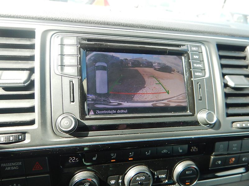 Volkswagen Multivan 2.o TDi 150 kw - fotka 20 z 20