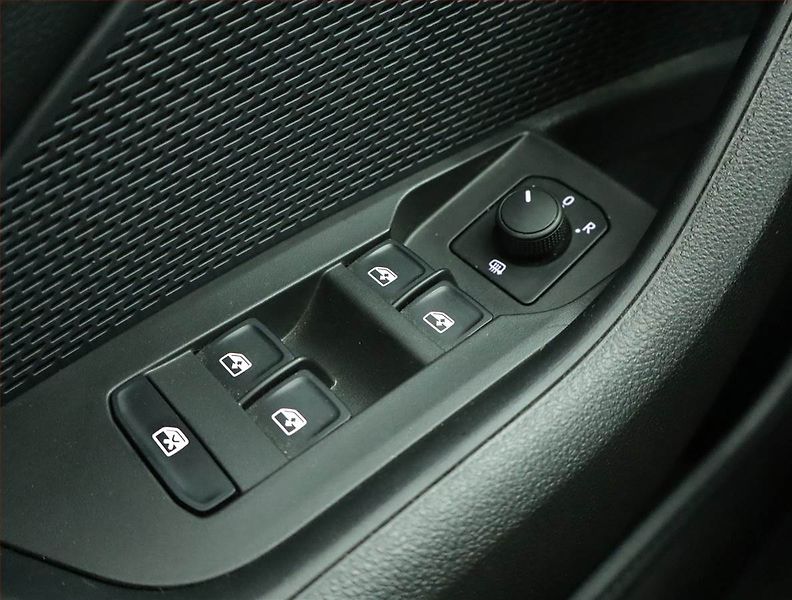 Škoda Octavia (2022) Ambition 2.0 TDI, ČR,1.maj - fotka 14 z 15