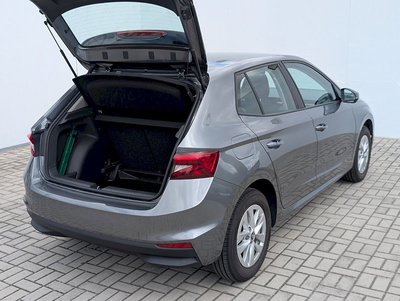 Škoda Fabia (2025) 1,0 TSI / 70 kW Selection - fotka 12 z 30
