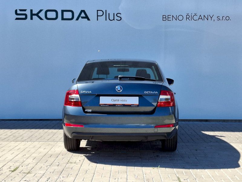 Škoda Octavia (2016) Ambition 1,2TSi 81kW - fotka 12 z 30