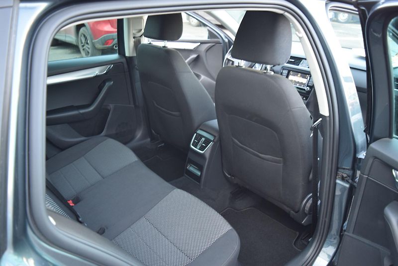 Škoda Octavia (2016) 1.4TSI 110kw AMBITION NAVI APP - fotka 41 z 46