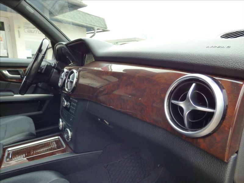 Mercedes-Benz GLK 2,1 220CDI,4Matic,AMG,7G,Bi-Xe - fotka 63 z 77