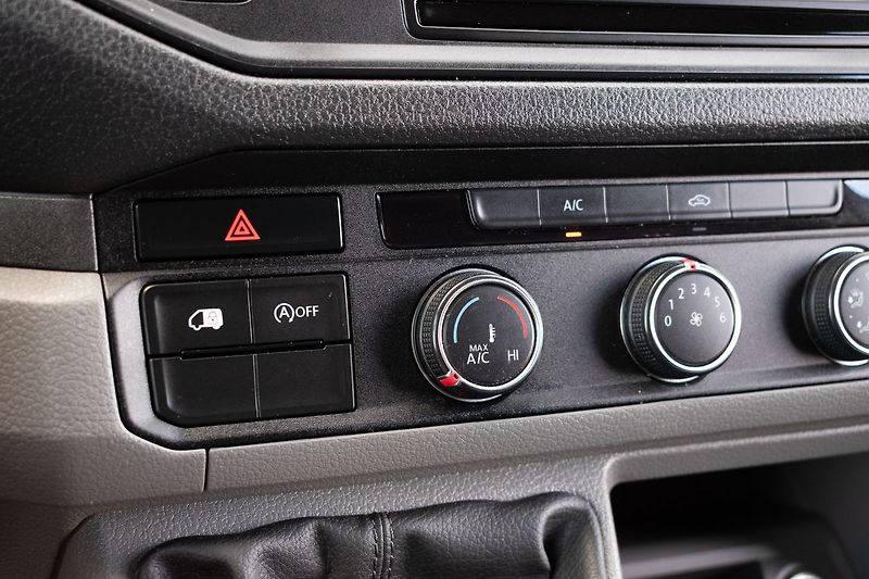Volkswagen Crafter 2.0 TDI L2H2*2xŠOUPAČKY*DPH* - fotka 18 z 29