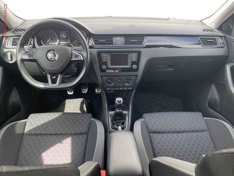 Škoda Rapid (2016) 1.6 TDi, Ambition, výhřev sed - fotka 8 z 17