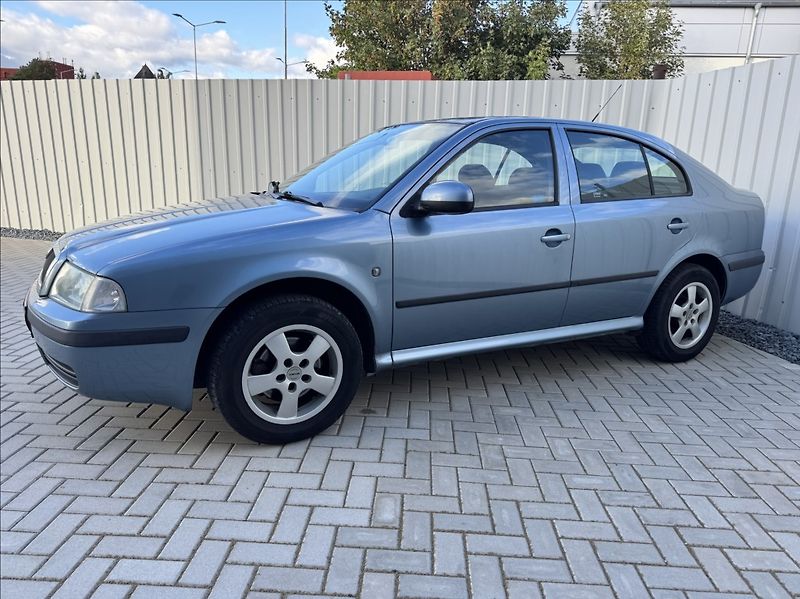Škoda Octavia 1,9 TDI TOUR TRUMF původ ČR - fotka 3 z 50