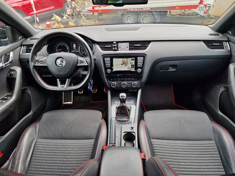Škoda Octavia RS 2,0TDI 135KW  - fotka 12 z 23