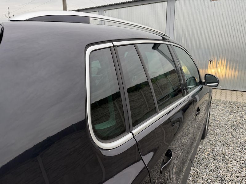 Volkswagen Tiguan 140PS 4x4 DSG PANORAMA - fotka 44 z 158