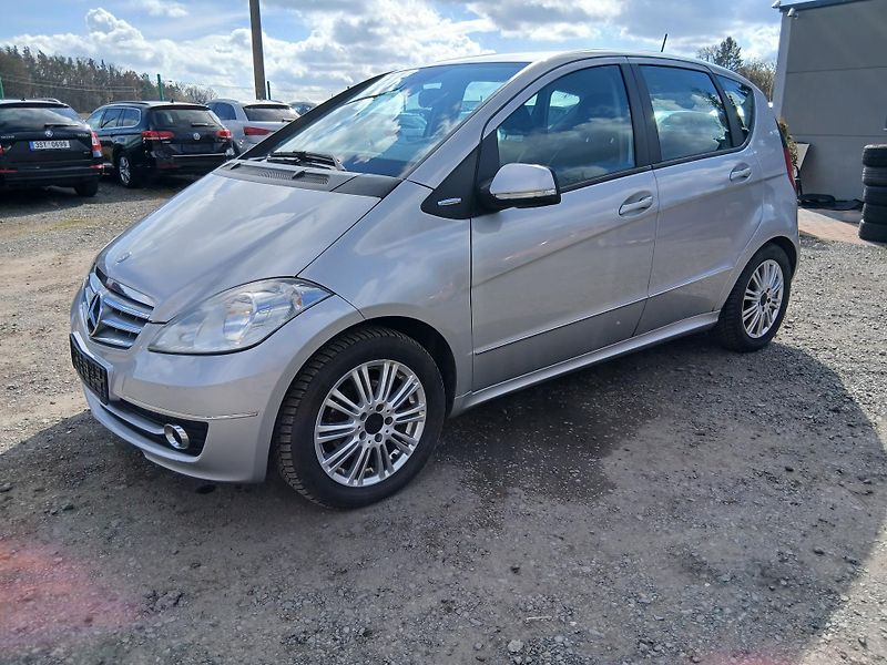 Mercedes-Benz Třídy A 180 CDI, automat, facelift - fotka 1 z 31