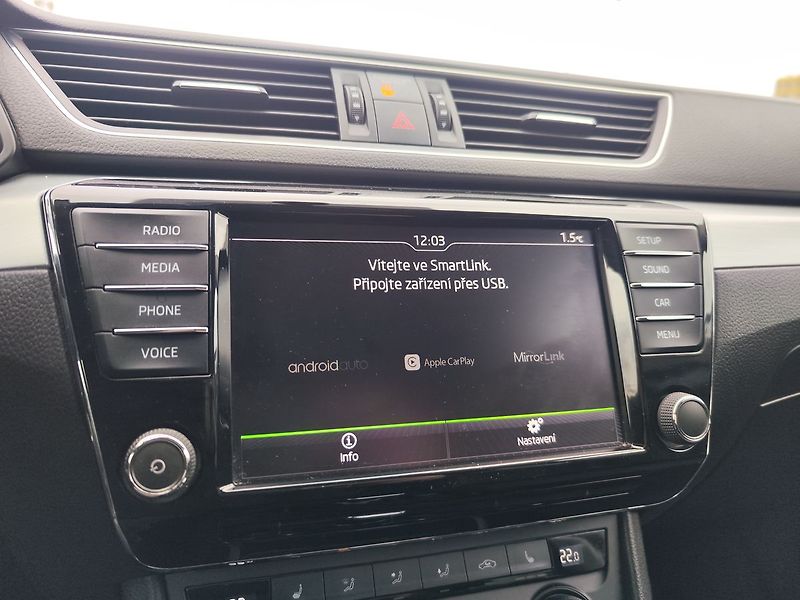 Škoda Superb 2.0 TDI/110kW Ambition Plus DS - fotka 17 z 33