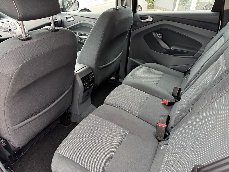 Ford C-MAX (2010) 1.6i Ti-VCT Digi Klima Výhřevy - fotka 20 z 44