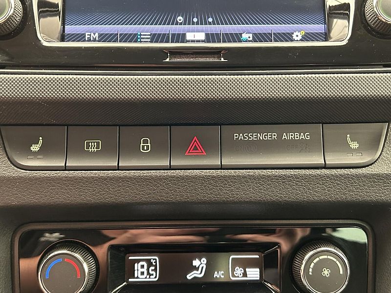 Škoda Fabia 1.0 TSI  Ambition   Plus - fotka 12 z 29