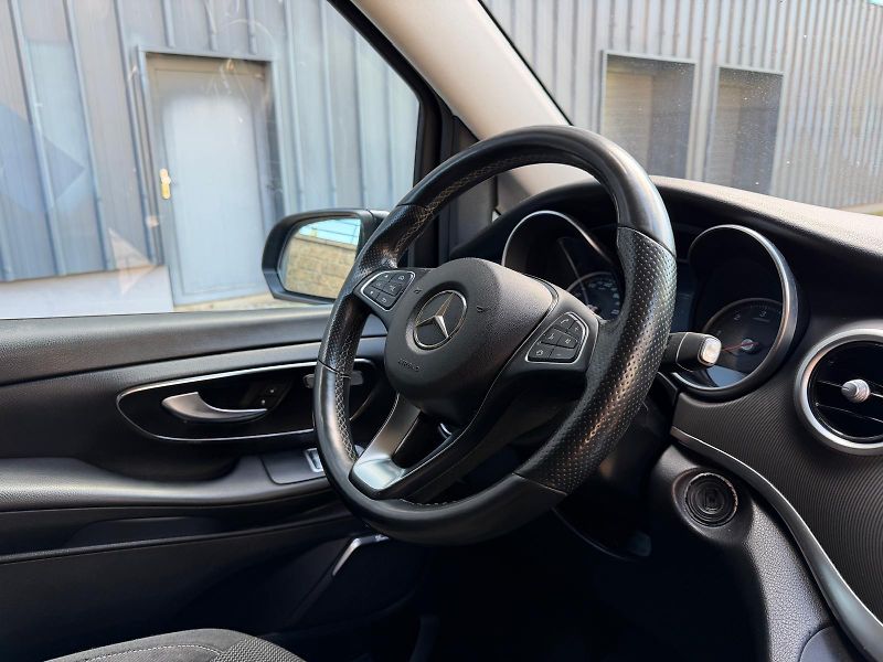 Mercedes-Benz Třídy V 250D BlueTec Long 8-míst /DPH - fotka 22 z 27