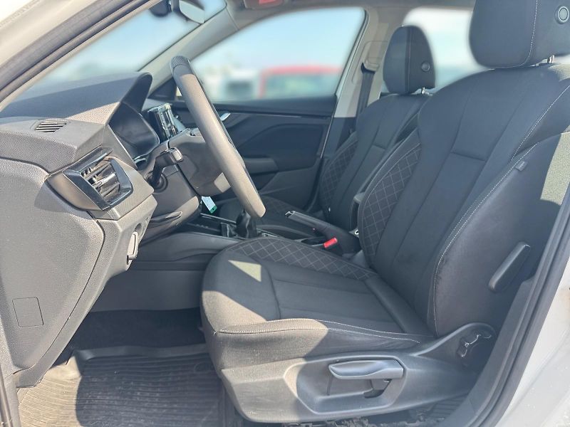 Škoda Kamiq (2023) AMBITION 1.0TSI 70kW CZ DPH - fotka 7 z 11