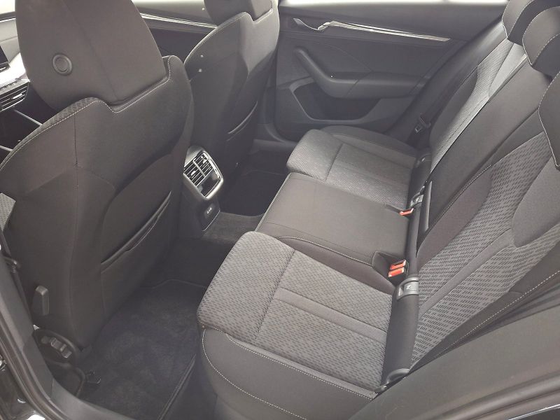 Škoda Octavia (2022) Combi Style Plus DSG 2,0TDi 11 - fotka 7 z 35