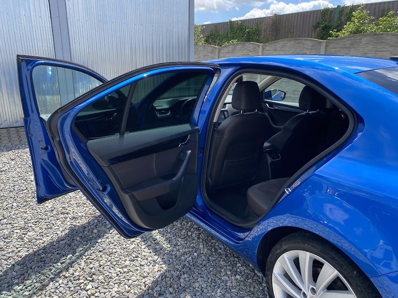 Škoda Octavia 2.0TDi L+K CZ WEBASTO 4x4 - fotka 98 z 165