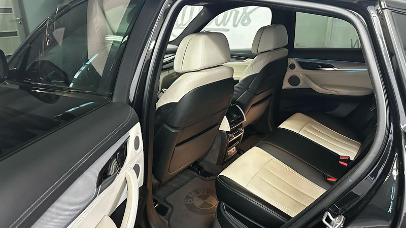BMW X6 40D / XDRIVE - fotka 23 z 53