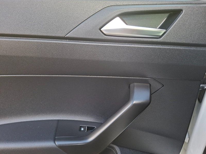 Volkswagen Polo (2017) 1.0TSI 70kW MAN -NOVÉ V ČR - fotka 29 z 39